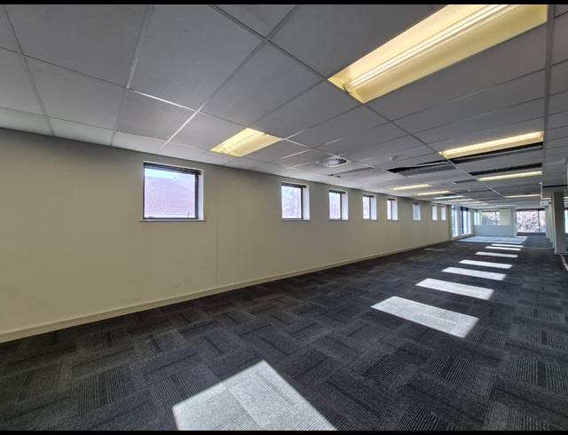 180M² OFFICE TO LET IN WAVERLEY